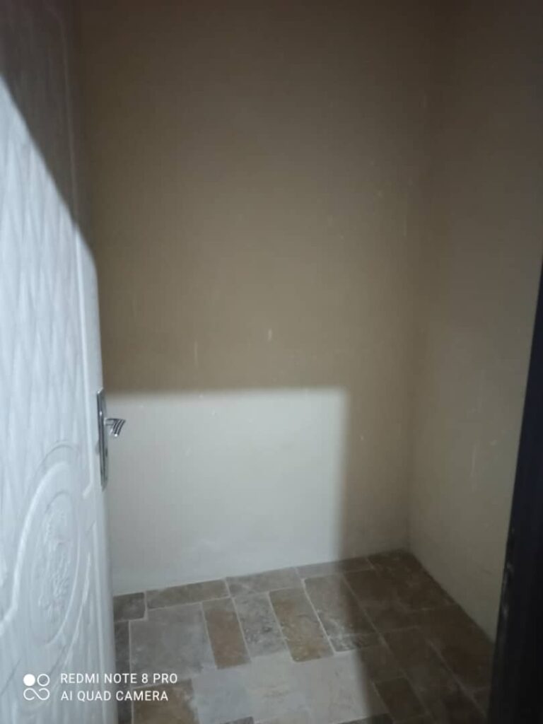 فروش آپارتمان نوساز ۱۲۰ متری بلوار خزر کوچه فرجی