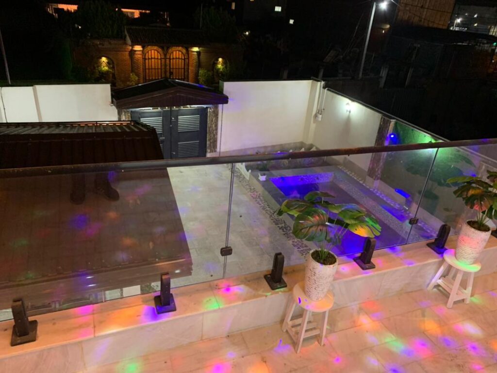 فروش ویلا دوبلکس نوساز ۲۵۵ متری جاده دریا سه راه پنبه چوله