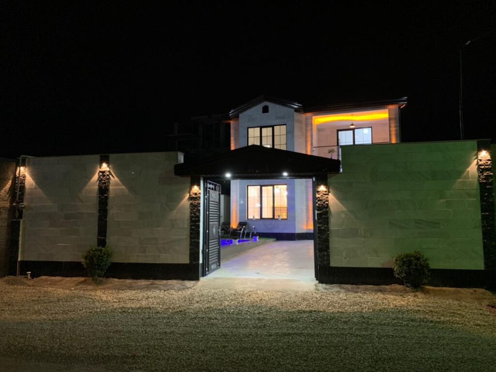 فروش ویلا دوبلکس نوساز ۲۵۵ متری جاده دریا سه راه پنبه چوله